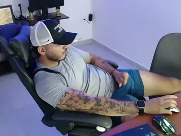 Stripchat Live Sex Cam of Thiago_420