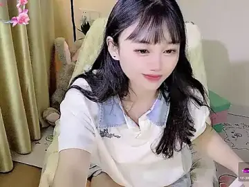 Stripchat Free Porn Cam of Luoluo-520