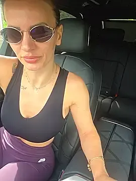 Stripchat Best live sex cam show of QuenMonicaUK