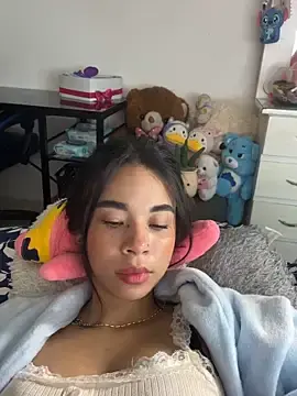 Stripchat Free Live Porn of Milleradhara24