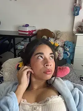 Stripchat Live Sex Cam of Milleradhara24