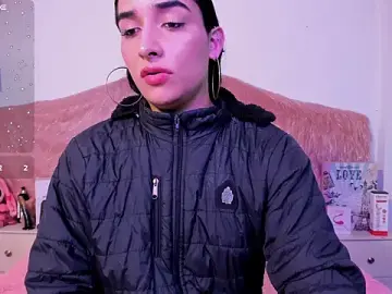 Stripchat Sex Cam of Skarlet_Ruiz_