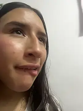 Stripchat Free Live Porn of LilyRossi_