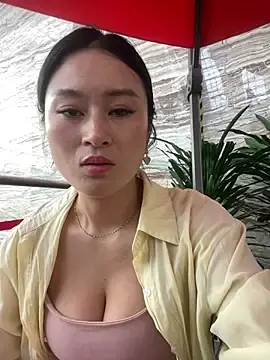 Stripchat Free Live Porn of Yolanda9