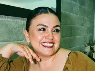 Xlovecam Live Sex of CharlotteDevereaux