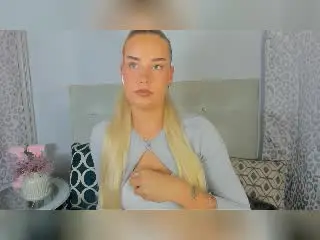 Xlovecam Adult Webcam of KristyQueen