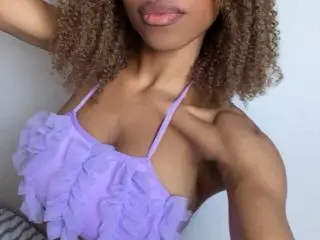 Xlovecam Watch Live Sex Cams of Ninah69