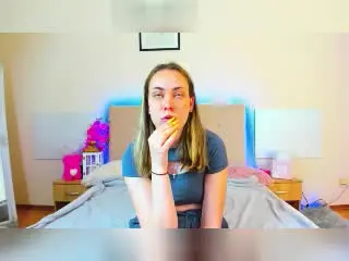 Xlovecam Adult Video Chat of MelanieCutes