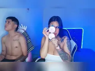 Xlovecam Live Sex Cam of KathyAndZac