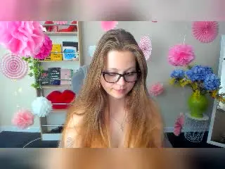 Xlovecam Live Sex of KarKutie