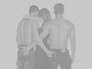 Xlovecam Best live sex cam show of ThreesomeUnilited