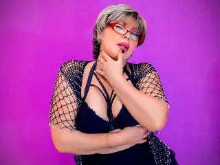 Xlovecam Live Sex of LonelyMonika